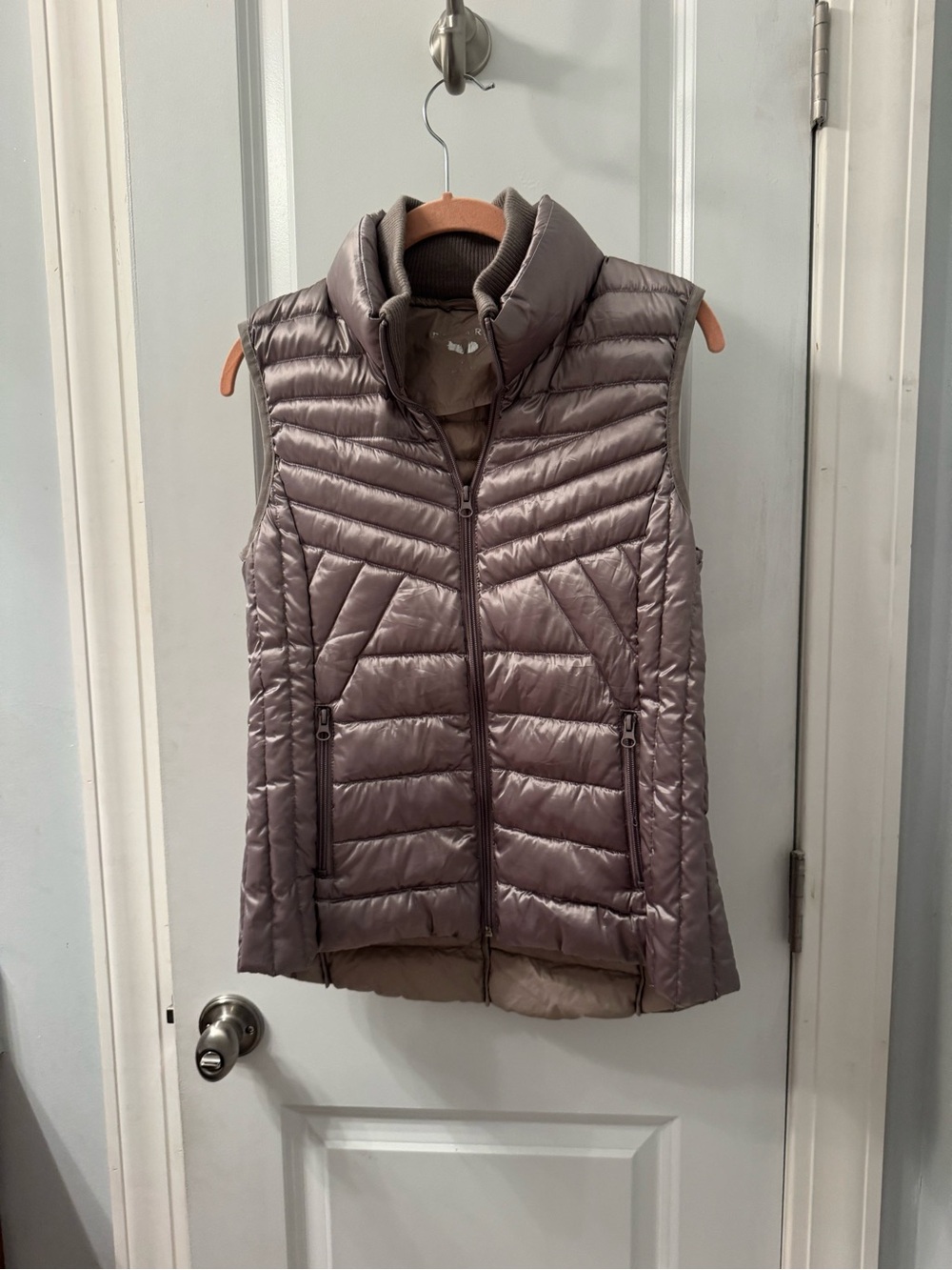 Bernardo Quilted Puffer Vest in Taupe